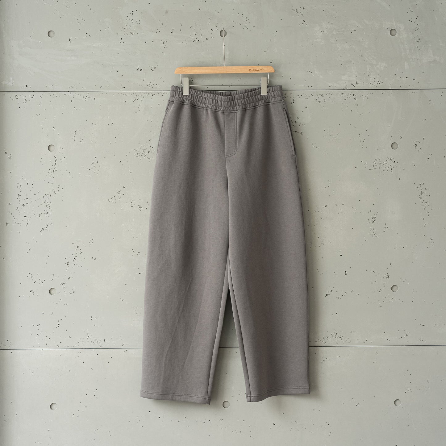 MASSULTI スウェットパンツ MB4930