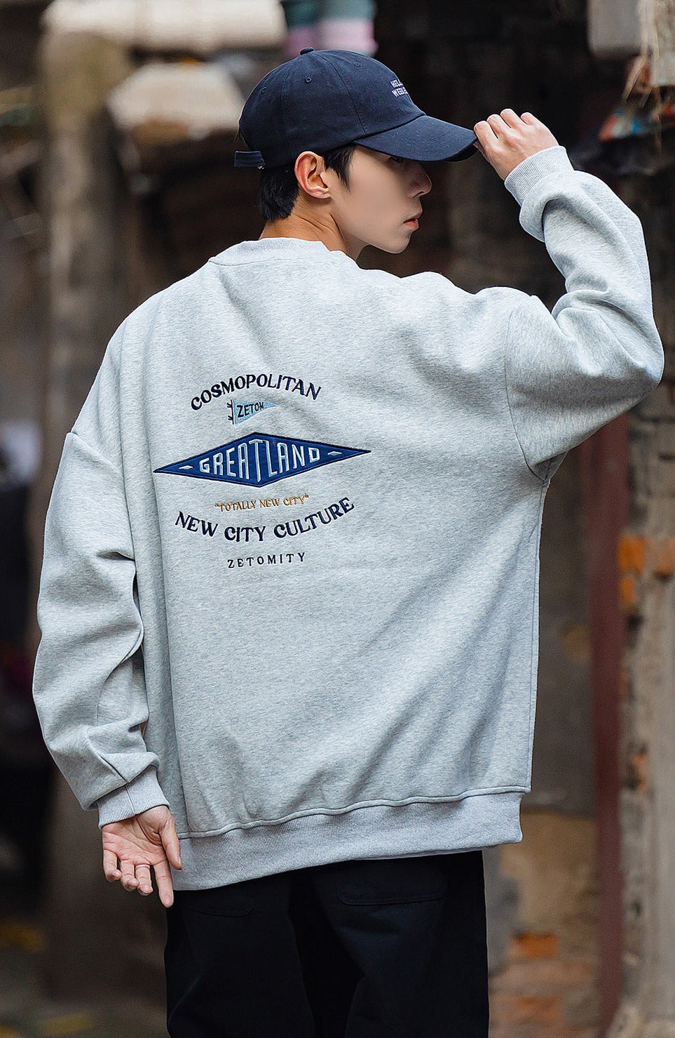 TWM バックプリント スウェット – MOBU